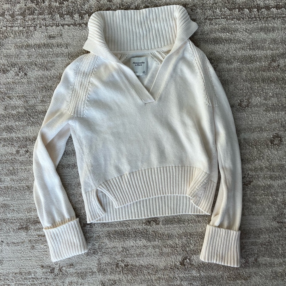 Abercrombie sweater